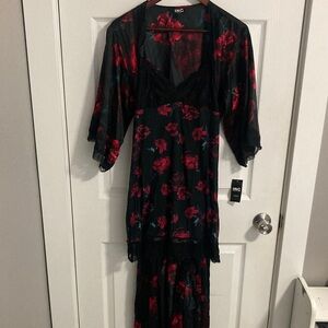 Floral Nightgown Robe set- Black and Red